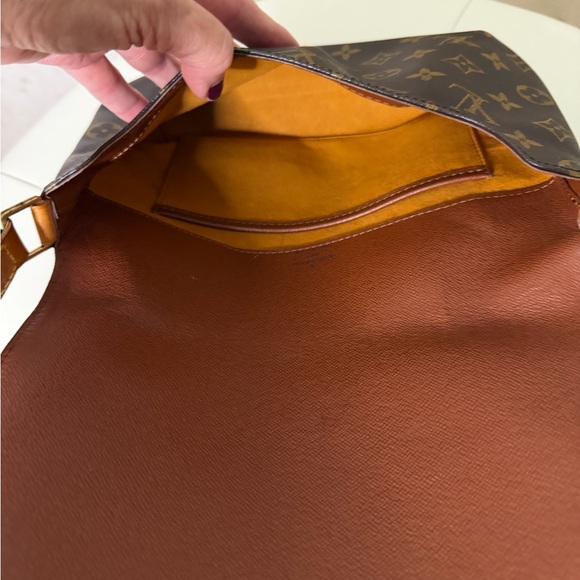 Louis Vuitton Brown and Tan Monogram Shoulder Bag - Picture 7 of 11